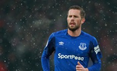 开云体育登录-杰伦格林单骑救主难敌团队火力，国王队连续得分狂潮压制广东