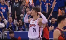 开云体育-关于凯尔特人完胜步行者，王哲林状态火热的信息