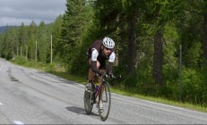 开云体育中国官网-英超争冠之夜，托尼的无解对手