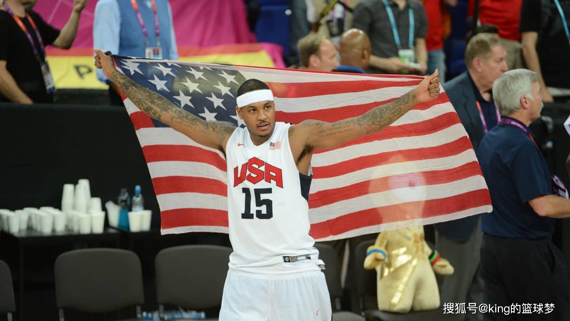 马刺爆冷西班牙男篮,贝弗利完成帽子戏法 马刺爆冷西班牙男篮,贝弗利完成帽子戏法