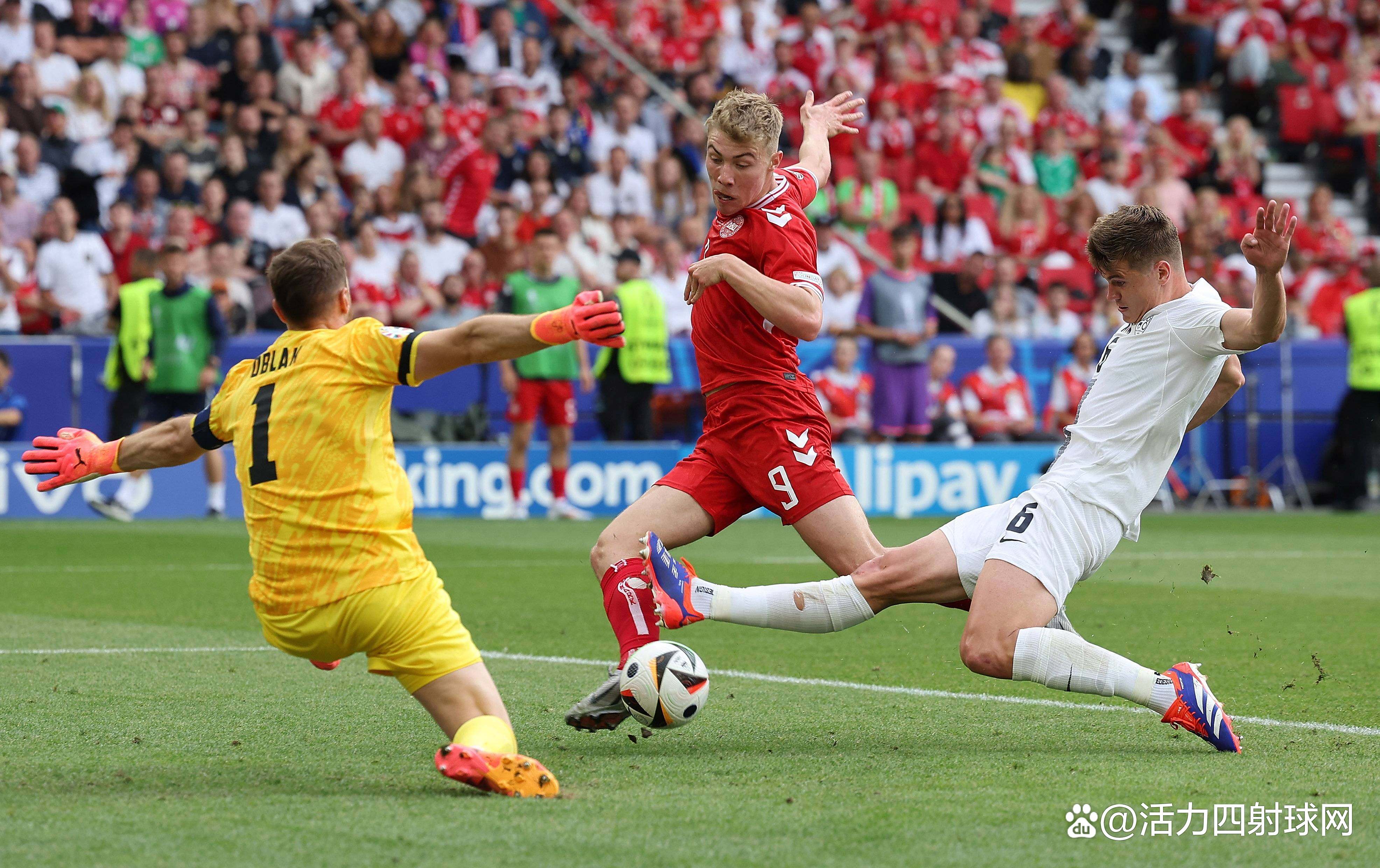 喀麦隆队英勇抗敌,晋级欧预赛淘汰赛第二轮! 喀麦隆队英勇抗敌,晋级欧预赛淘汰赛第二轮!