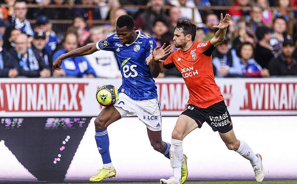 里尔客场不敌雷恩，近期状态不佳持续的简单介绍