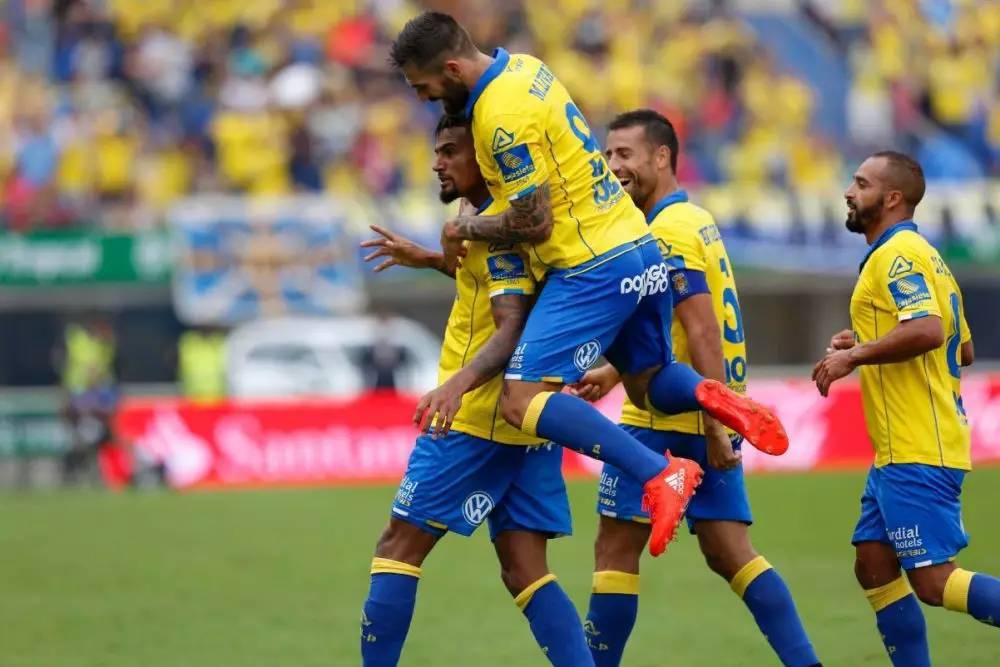 包含博洛尼亚在主场奋力逼平强敌的词条 包含博洛尼亚在主场奋力逼平强敌的词条