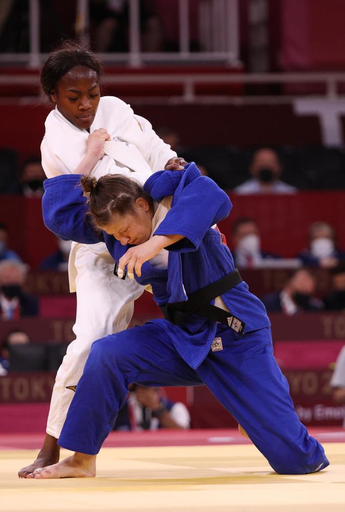 体操比赛现场笑点不断，法国选手获胜的简单介绍