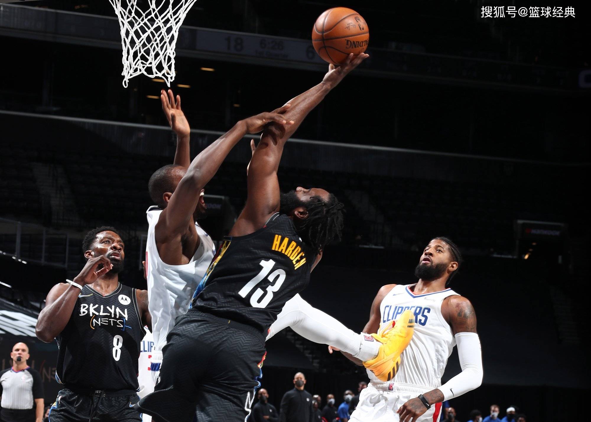 关于篮网双塔合力崛起，防守稳固攻击犀利的信息