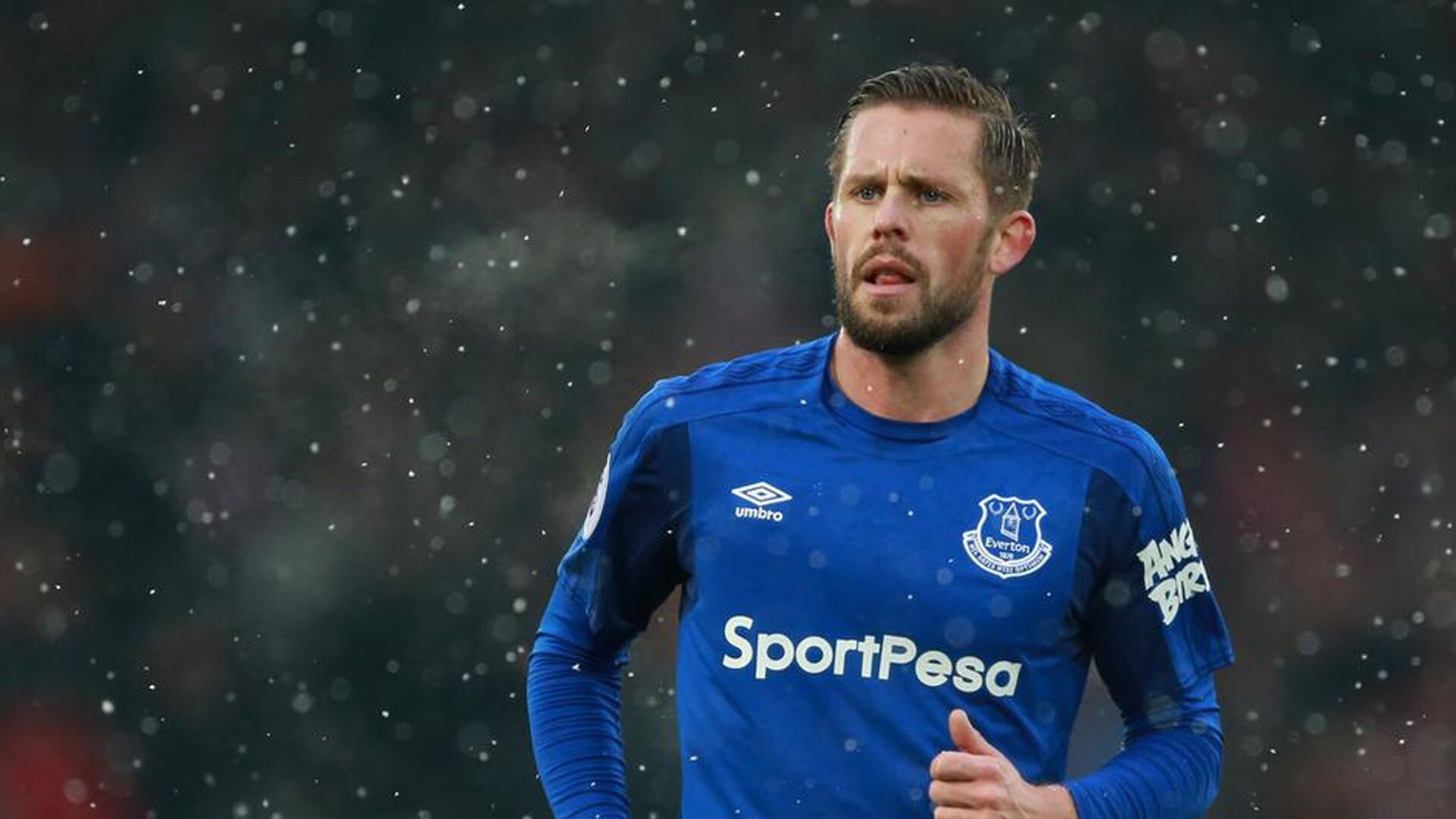 卢卡库末节神兵天降，利物浦翻盘波兰上演逆转奇迹